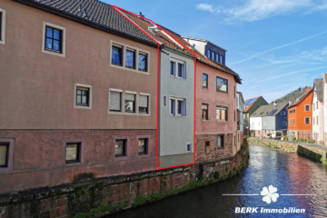 BERK Immobilien – Teilrenoviertes gemütliches Altstadthäuschen in zentraler Lage von Amorbach - BERK Immobilien - Fassade (106648)