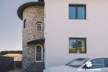 BERK Immobilien – einzigartige Luxusimmobilie: Naturverbunden und hochmodern in ruhiger Lage von Großostheim - Eingangsbereich (104458)