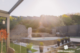 Pool - BERK Immobilien – einzigartige Luxusimmobilie: Naturverbunden und hochmodern in ruhiger Lage von Großostheim