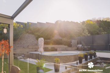 BERK Immobilien – einzigartige Luxusimmobilie: Naturverbunden und hochmodern in ruhiger Lage von Großostheim - Pool (104459)
