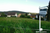 BERK Immobilien - Baugrundstück in Eschau - BERK Immobilien – Grundstück mit 709 m² für lebenswerte Wohnbebauung in Eschau – Doppelhaus möglich