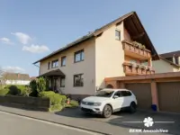 Aßenansicht Doppelgarage