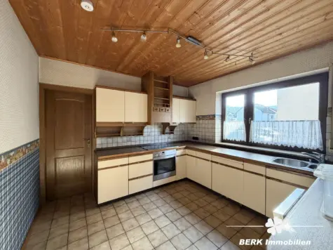 BERK Immobilien – Attraktive Kapitalanlage mit 3 Einheiten & vielseitiger Perspektive - Küche EG (131534)