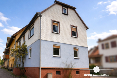 BERK Immobilien – Zwei Häuser zum Preis von einem – Wohnen u./o. vermieten mit Rendite in Eschau - Außenansicht rechtes Haus (117303)