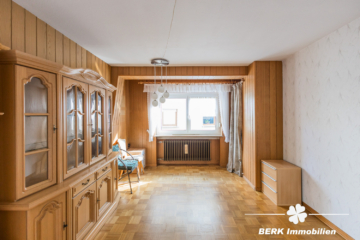 BERK Immobilien – Freistehendes Einfamilienhaus mit zwei Wohneinheiten und Garten im Herzen von Haibach - Esszimmer EG (107978)