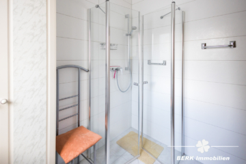 BERK Immobilien – Freistehendes Einfamilienhaus mit zwei Wohneinheiten und Garten im Herzen von Haibach - Bad EG (107979)