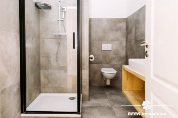 BERK Immobilien – Exklusive 5-Zi-ETW in historischem Ambiente mit bestem Ausblick über Miltenberg - Dusche (104132)