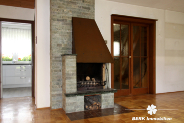 BERK Immobilien – Siedlungshaus mit Garten und Garage in Goldbach am Kugelberg zu verkaufen - Kamin EG (107213)