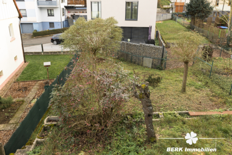 BERK Immobilien – modern saniertes ZFH in zentraler Lage von Haibach mit traumhafter Maisonette-Wohnung - Garten (116796)