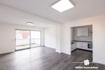 BERK Immobilien – modern saniertes ZFH in zentraler Lage von Haibach mit traumhafter Maisonette-Wohnung - Küche/Wohn-Essbereich MAIS-Whg (111899)
