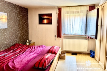 BERK Immobilien – Historischer Bauernhof mit großem Potenzial in Hardheim-Rüdental - Schlafzimmer (104686)