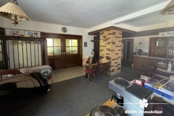 BERK Immobilien – Historischer Bauernhof mit großem Potenzial in Hardheim-Rüdental - Gastraum Gaststätte (104693)