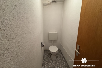 BERK Immobilien – Historischer Bauernhof mit großem Potenzial in Hardheim-Rüdental - Gäste WC (104688)