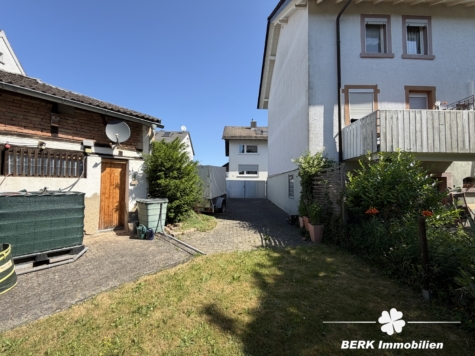 BERK Immobilien – Baugrundstück mit Südausrichtung und zurückgesetzter, zentraler Lage in Haibach - Grundstück (123626)