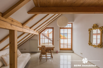 BERK Immobilien – Freistehendes Architektenhaus in bester Lage mit Panormablick - Zimmer 2 (107900)