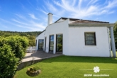 Aussenansicht - BERK Immobilien – Freistehendes Architektenhaus in bester Lage mit Panoramablick