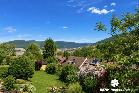BERK Immobilien – Freistehendes Architektenhaus in bester Lage mit Panoramablick - Ausblick von Dachterrasse (123660)