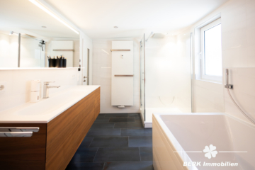 BERK Immobilien – charmantes Wohnhaus und Gewerbe unter einem Dach in der Miltenberger Altstadt - Badezimmer (104338)