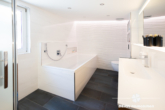 Badezimmer - BERK Immobilien – charmantes Wohnhaus und Gewerbe unter einem Dach in der Miltenberger Altstadt