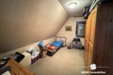 Kinderzimmer 4 DG - BERK Immobilien – Charmantes Einfamilienhaus mit Garten und viel Potenzial in zentraler Lage
