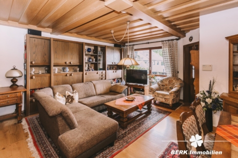 BERK Immobilien – Gepflegte 4-Zi. ETW inkl. Garten und Stellplatz – Ideale Alternative zum Haus! - OG Wohnzimmer (125843)
