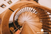Massive Holztreppe
