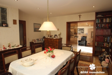 BERK Immobilien – vielseitig nutzbares, sehr gepflegtes Mehrfamilienhaus in Seligenstadt, OT Froschhausen - Esszimmer (110836)