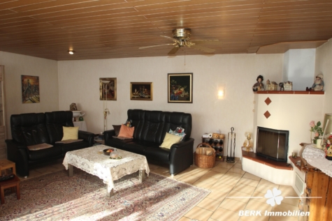 BERK Immobilien – vielseitig nutzbares, sehr gepflegtes Mehrfamilienhaus in Seligenstadt, OT Froschhausen - Wohnbereich (116568)