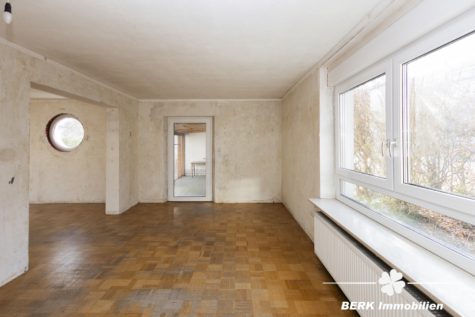 BERK Immobilien – Großzügig wohnen mit Burgblick: Einfamilienhaus auf weitläufigem Grundstück - EG Essbereich (119522)