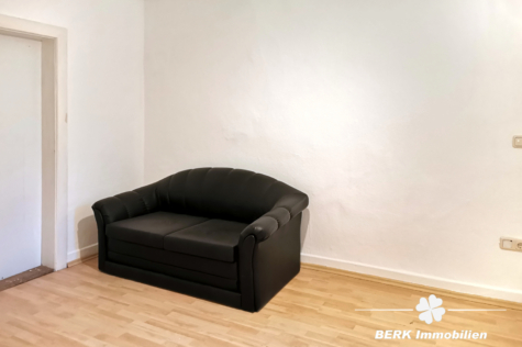 BERK Immobilien – Junges Wohnen im charmanten Altbau-Reihenmittelhaus in Amorbach – sofort frei - Zimmer OG 2 (118596)