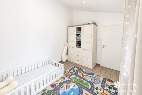 BERK Immobilien – Modernes Niedrigenergiehaus in Walldürn-Wettersdorf - Kinderzimmer OG (129220)