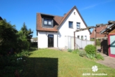 Hausansicht vom Garten - BERK Immobilien – Attraktives EFH in begehrter Lage v. Stockstadt mit großem Grundstück, Hof & Garage