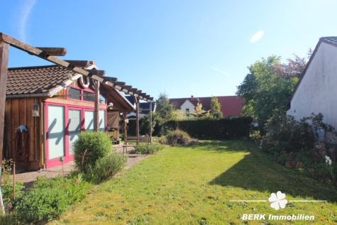 BERK Immobilien – Attraktives EFH in begehrter Lage v. Stockstadt mit großem Grundstück, Hof & Garage - Garten (122429)