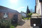 Hof - BERK Immobilien – Attraktives EFH in begehrter Lage v. Stockstadt mit großem Grundstück, Hof & Garage