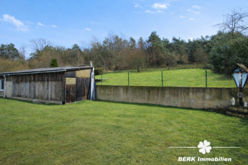BERK Immobilien – Exklusives Wohnen mit eigenem Gartenbereich – TOP-sanierte 4-Zimmerwohnung - Garten (111506)