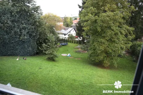 BERK Immobilien – Leben in Grünen: Charmantes Einfamilienhaus mit großem Garten in Lützelbach - Garten (130571)