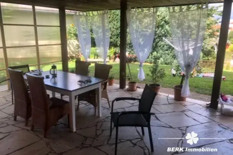 BERK Immobilien – Leben in Grünen: Charmantes Einfamilienhaus mit großem Garten in Lützelbach - Terrasse (130569)