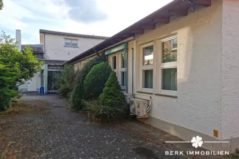 BERK Immobilien – Bemerkenswertes Immobilienensemble mit großem Wohnhaus & eigenem Gewerbegebäude - Praxis/Gewerbe (130842)