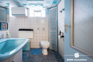 *VERKAUFT* BERK Immobilien – kleine Oase mit viel Platz: top gepflegtes ZFH in Mainaschaff - KG Bad (105088)