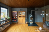 OG Wohnzimmer - *VERKAUFT* BERK Immobilien – kleine Oase mit viel Platz: top gepflegtes ZFH in Mainaschaff