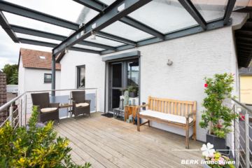 *VERKAUFT* BERK Immobilien – kleine Oase mit viel Platz: top gepflegtes ZFH in Mainaschaff - OG Terrasse (105071)