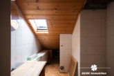 vorgesehenes Bad Dachboden - *VERKAUFT* BERK Immobilien – kleine Oase mit viel Platz: top gepflegtes ZFH in Mainaschaff