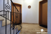 Treppenhaus - RESERVIERT – BERK Immobilien – 4-Zi.-ETW mit Balkon, Kaminofen & Carport in Elsenfeld zu verkaufen