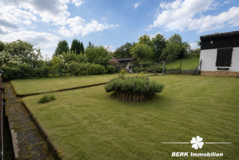 BERK Immobilien – Ein Ort zum Ankommen: Haus mit Charakter & weitläufigem Grundstück - Garten (KI-optimiert) (123393)