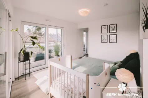 BERK Immobilien – Penthouse mit Weitblick und umlaufendem Balkon in Aschaffenburg - Schlafen (131271)