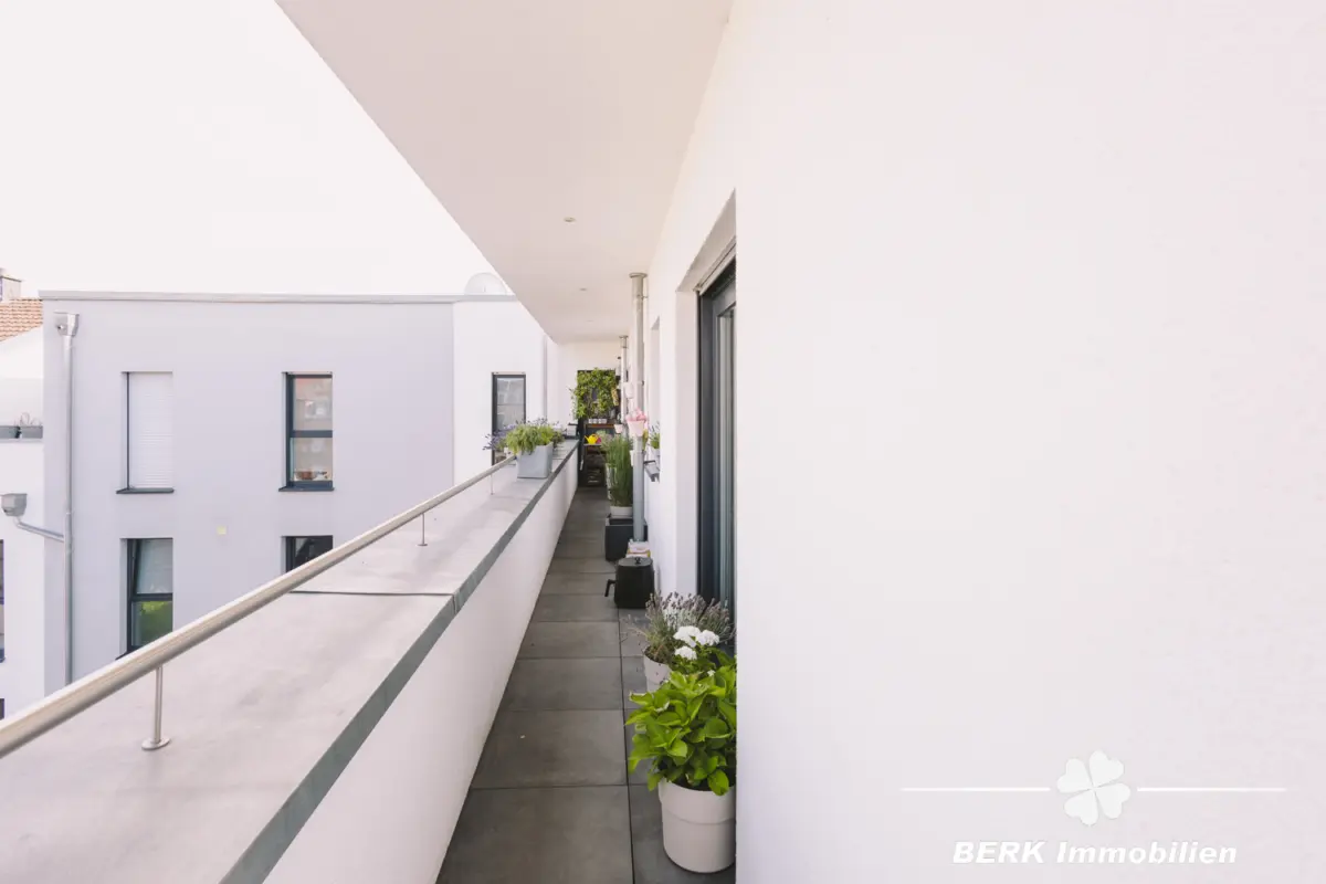 Umlaufender Balkon