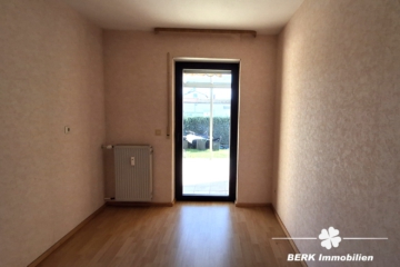 BERK Immobilien – Kapitalanlage oder Eigennutzung: Mehrfamilienhaus mit 3 Wohneinheiten in Kleinheubach - Kinderzimmer EG (107938)