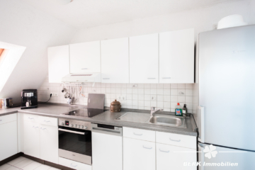 BERK Immobilien – Repräsentatives Mehrfamilienhaus mit prägnantem Innenhof - Küche DG (108555)