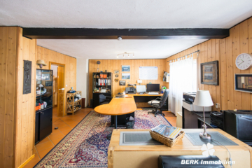 BERK Immobilien – Repräsentatives Mehrfamilienhaus mit prägnantem Innenhof - Büro EG (108539)