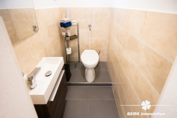 BERK Immobilien – Repräsentatives Mehrfamilienhaus mit prägnantem Innenhof - WC (108532)